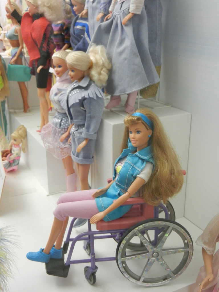barbie-223952_1920.jpg