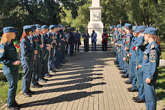 3 сентября в Воронцовском парке у Стеллы защитникам земли российской прошло возложение цветов, приуроченное к памятной дате 